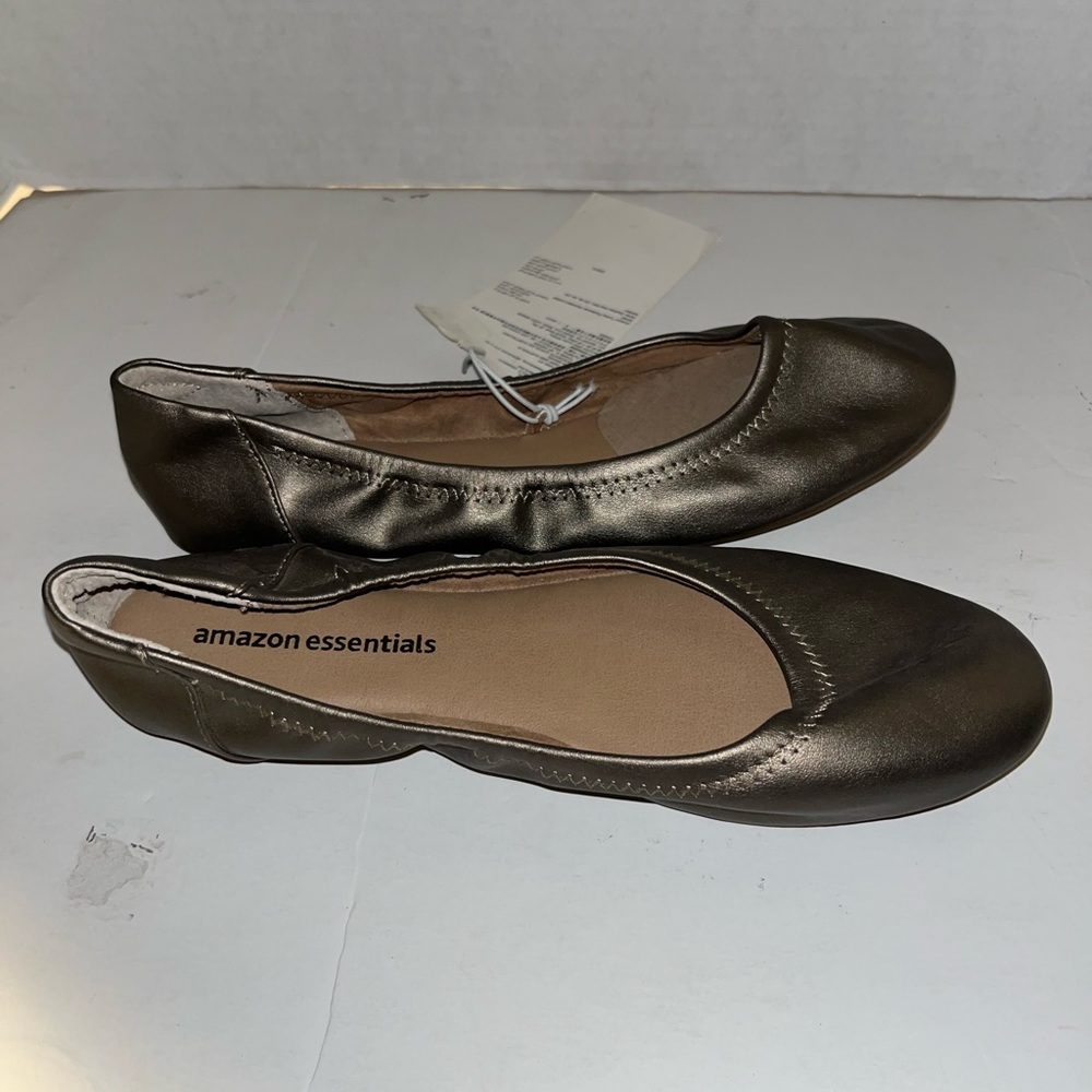 Amazon essentials silver flats - Picture 5 of 13